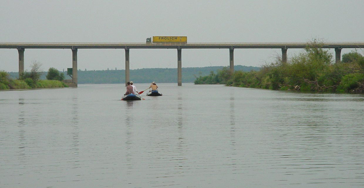 Paddler auf der Mulde Einfahrt Muldestausee