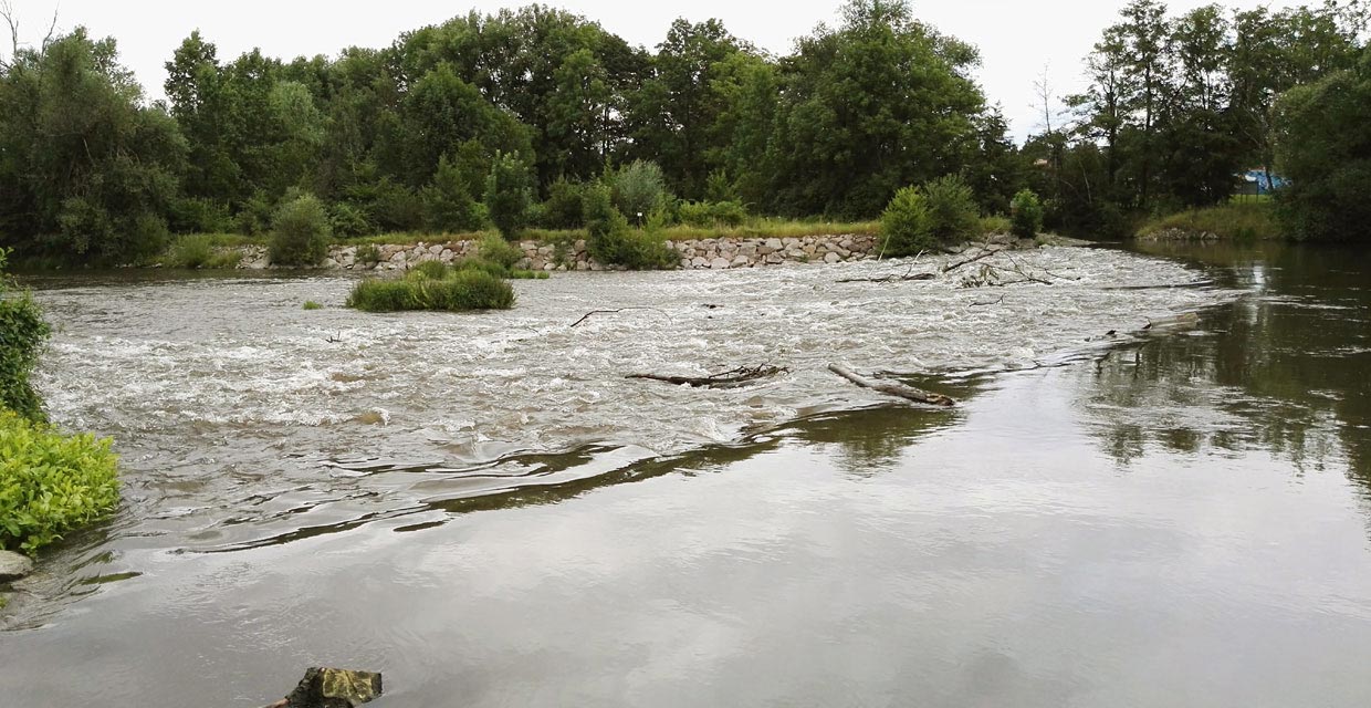 Saale in Saalfeld Teilewehr