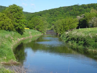 Unstrutwehr bei Oldisleben Unstrutwehr bei Oldisleben